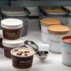 Pots de glace 25 cl, 25 cl gourmande et 50 cl, sorbets et crèmes glacées, parfums disponibles en boutique