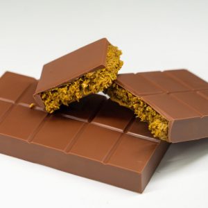 Tablette Dubai au chocolat au lait 38 % avec fourrage pistache