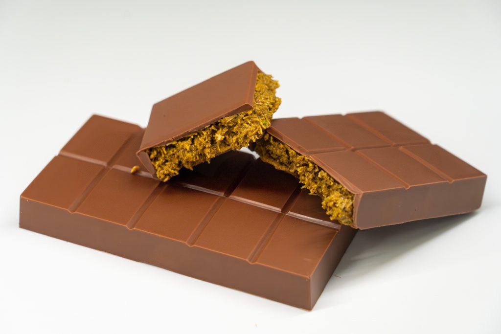 Tablette Dubai au chocolat au lait 38 % avec fourrage pistache