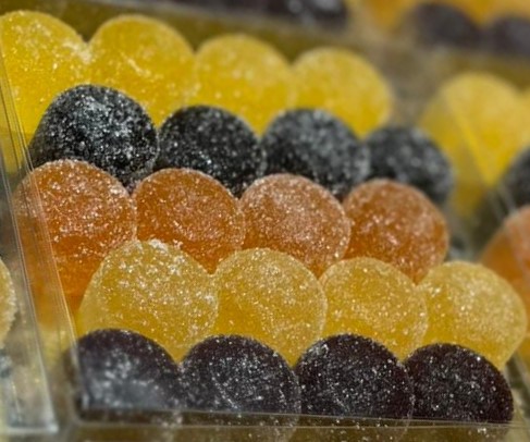 Boîte de 20 pâtes de fruits assorties : framboise, poire-yuzu, ananas, myrtille, abricot-passion