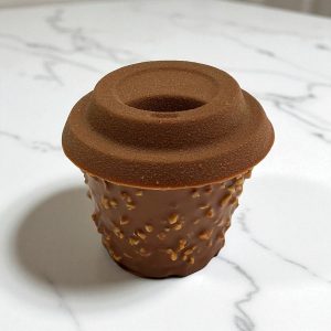 Dessert individuel Tiramisu avec croustillant café, crémeux chocolat café et mousse tiramisu